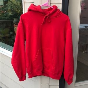 Gildan red hoodie
